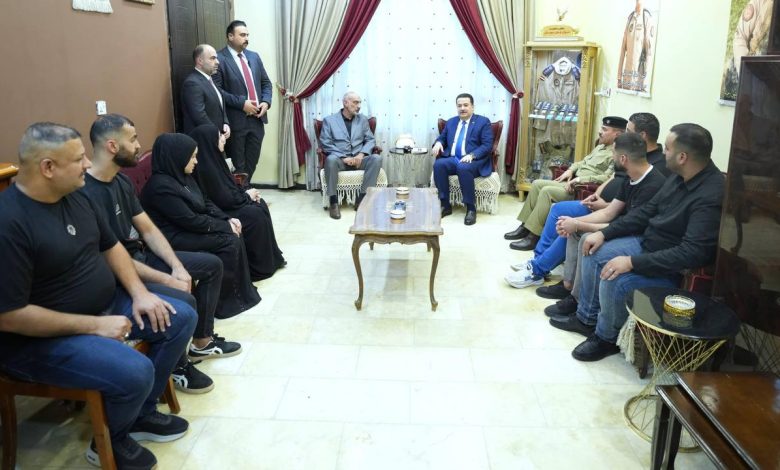 عوائل الشهداء