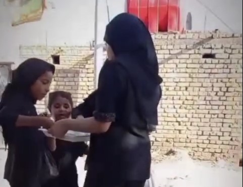 أطفال
