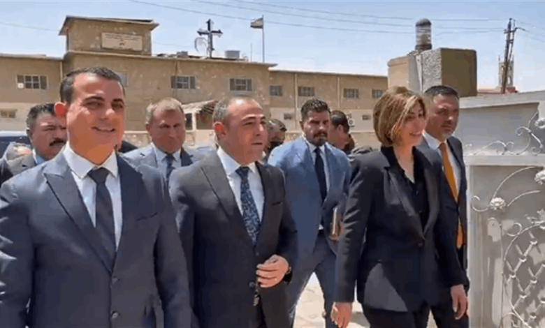 وزيرة الهجرة