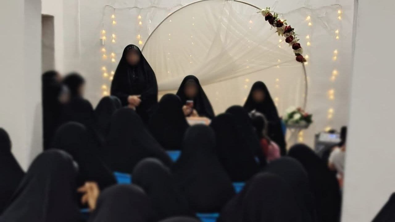 مهرجاناً احتفالياً