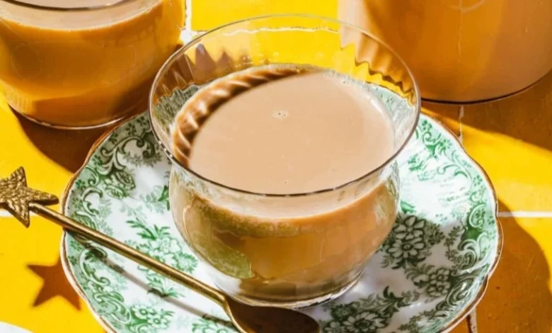 الشاي بالحليب