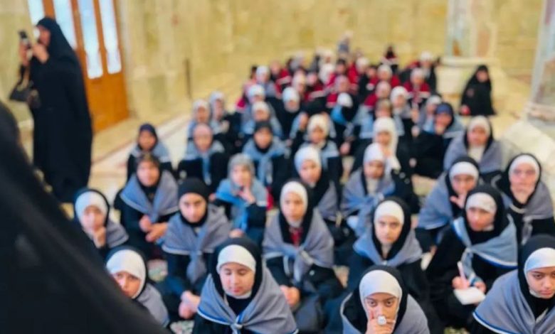 تجمعاً إيمانياً