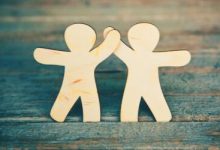 دعم الأصدقاء