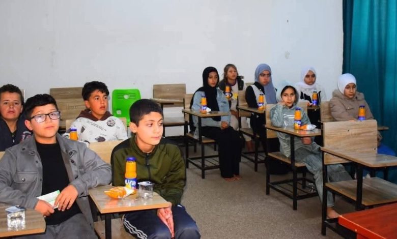 الفتيان والفتيات